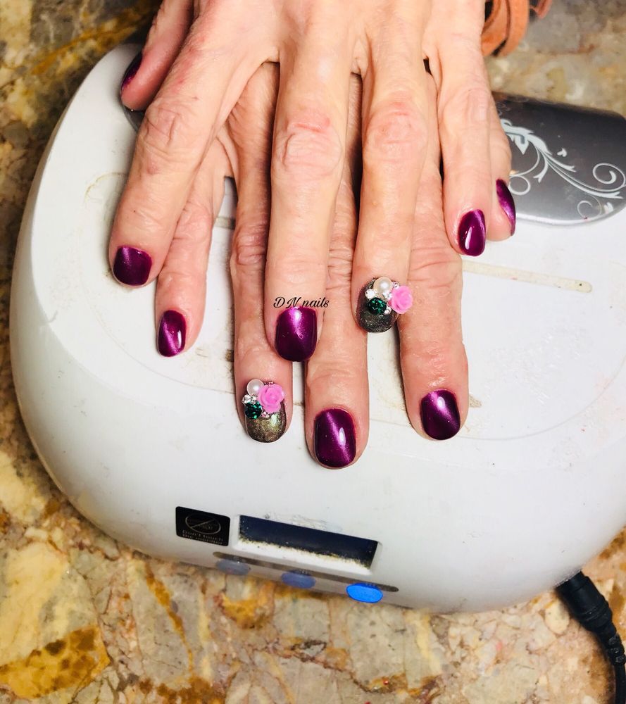 Js Nails Logo