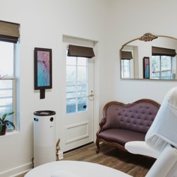 Disappearing Act Medical Aesthetics - Treatment room