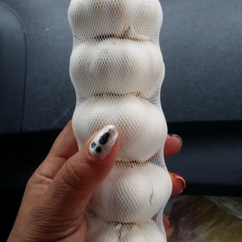 Numero Uno Market - 5 huge garlic heads 89 cents, good deal - Fruits & Veggies Near Me - Norwalk, California Numero Uno Market - 5 huge garlic heads 89 cents, good deal - Fruits & Veggies Near Me - Norwalk, California