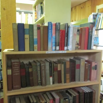 Skidompha Second Hand Bookshop - A wide selection of books - Used Bookstore Near Me - Damariscotta, Maine Skidompha Second Hand Bookshop - A wide selection of books - Used Bookstore Near Me - Damariscotta, Maine
