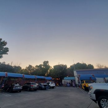 Extreme Express Car Wash - Free vacuums - Car Wash Near Me - San Jose, California
