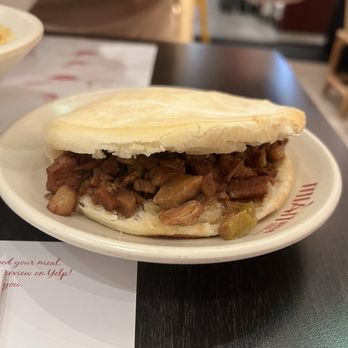 Mian - Chinese burger - Noodles Near Me - Costa Mesa, California