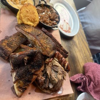 Virgil's Real BBQ - Las Vegas - The Pig Out PLT - Bars Near Me - Las Vegas, Nevada Virgil's Real BBQ - Las Vegas - The Pig Out PLT - Bars Near Me - Las Vegas, Nevada