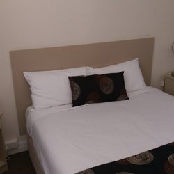 High Street Motel - Bed