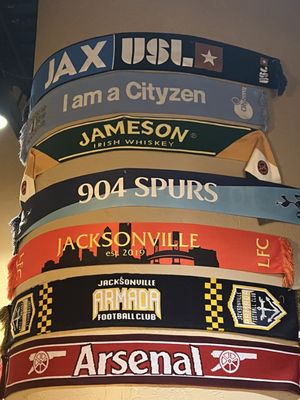 Fionn MacCool's Irish Pub & Restaurant by null