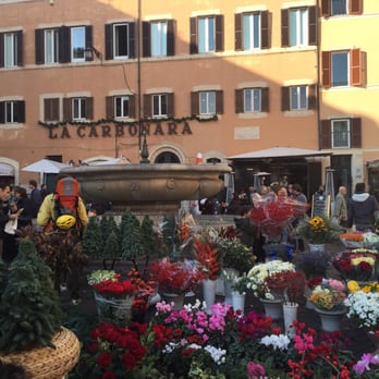 Mercato Campo de' Fiori - Farmers Market Near Me - Rome, RM Mercato Campo de' Fiori - Farmers Market Near Me - Rome, RM