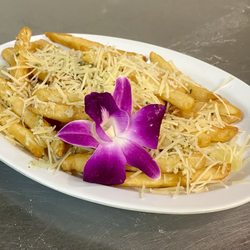 The Beach House - Garlic fries