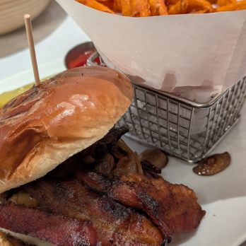 Modern on the Rails - Rails Burger - Italian Near Me - Mamaroneck, New York
