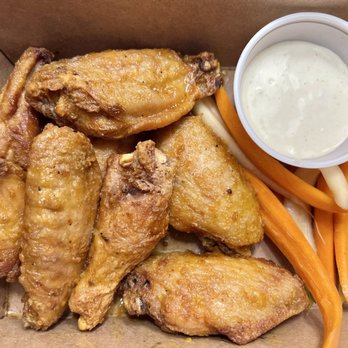 Wood + Paddle Eatery - Chicken Wings To-Go - American Near Me - Minneapolis, Minnesota