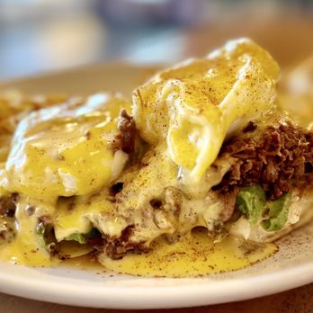 Brunch Snob - Brisket egg Benedict - Breakfast & Brunch Near Me - Phoenix, Arizona