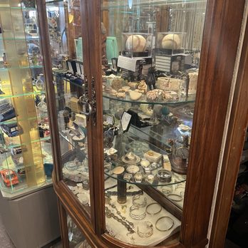 Timeless Treasures - Antiques Near Me - Centralia, Washington Timeless Treasures - Antiques Near Me - Centralia, Washington