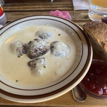 Broder Øst - Swedish meatballs - Breakfast & Brunch Near Me - Hood River, Oregon