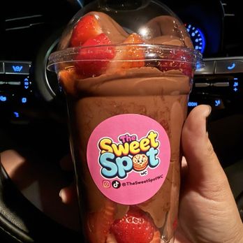 The Sweet Spot - Chocolate Strawberry Cup - Desserts Near Me - Walnut Creek, California The Sweet Spot - Chocolate Strawberry Cup - Desserts Near Me - Walnut Creek, California