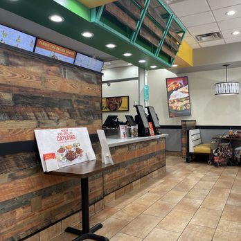 El Pollo Loco - Counter - Fast Food Near Me - Los Angeles, California