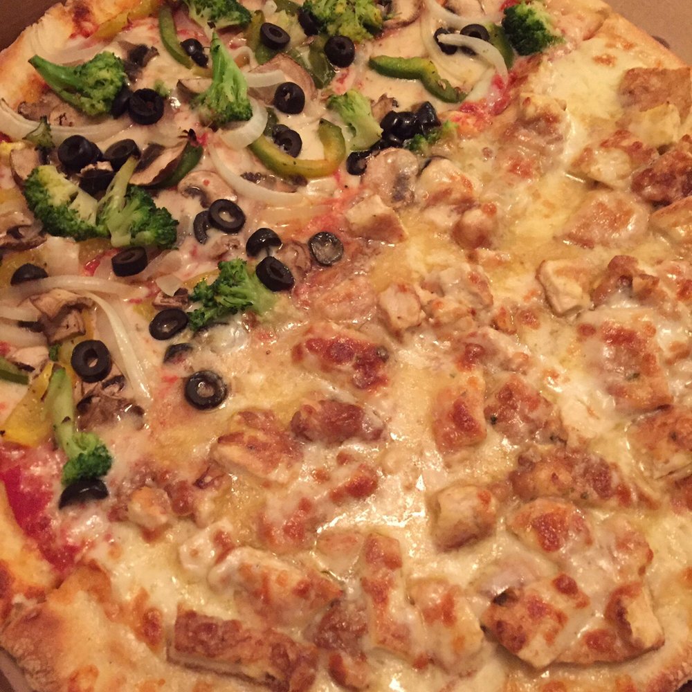 Pizza King - Half veggie and half chicken francese! Get it! - Pizza Near Me - Fort Lee, New Jersey Pizza King - Half veggie and half chicken francese! Get it! - Pizza Near Me - Fort Lee, New Jersey