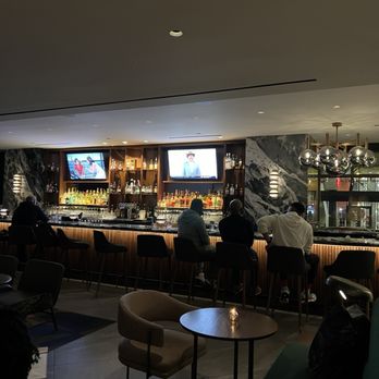 Alder & Ash - Cocktail Bars Near Me - Seattle, Washington