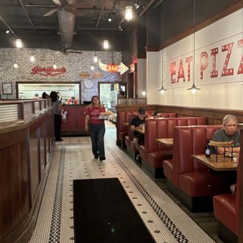 Giordano's - Pizza Near Me - Chicago, Illinois Giordano's - Pizza Near Me - Chicago, Illinois
