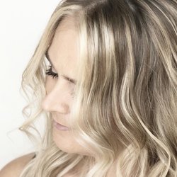 Stuart Salon - Balayage with moneypiece