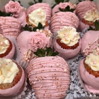Belly Sweet - Stuffed cheesecake strawberries - Desserts Near Me Belly Sweet - Stuffed cheesecake strawberries - Desserts Near Me