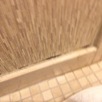 Bahia Resort Hotel - Shower area - San Diego, CA