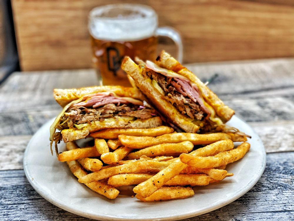 Diamond Knot Brewpub @ MLT — Mexican restaurant in Mountlake Terrace