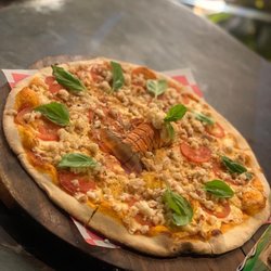 Roots - Lobster Pizza