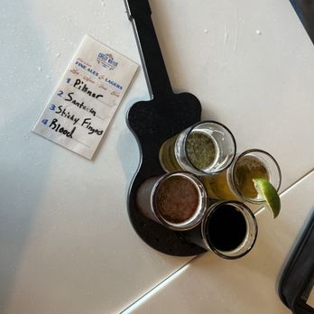 Chilly Water Brewing Company - Beer flight - Breweries Near Me - Indianapolis, Indiana Chilly Water Brewing Company - Beer flight - Breweries Near Me - Indianapolis, Indiana