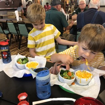 Gettin' Basted - Some kids meals. - Barbeque Near Me - Branson, Missouri Gettin' Basted - Some kids meals. - Barbeque Near Me - Branson, Missouri