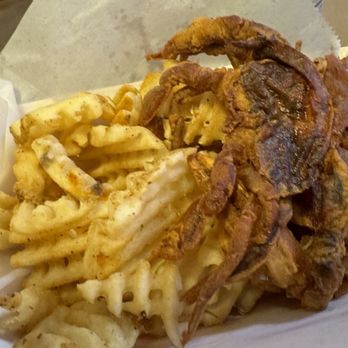 I Got Your Crabs - Soft Crab Plate - Seafood Near Me - Kitty Hawk, North Carolina