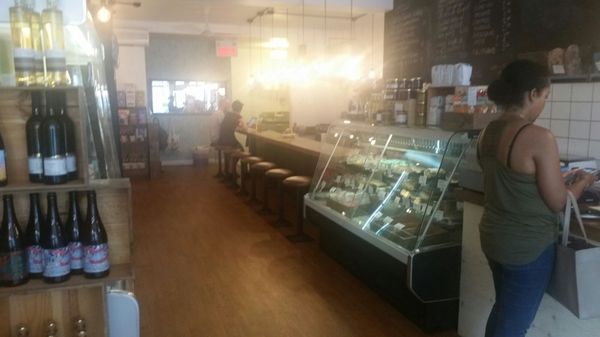 Comptoir Sainte-Cécile by null
