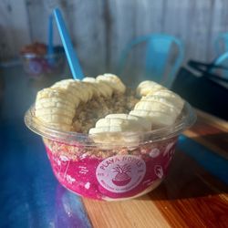 Playa Bowls - Pitaya bowl with bananas