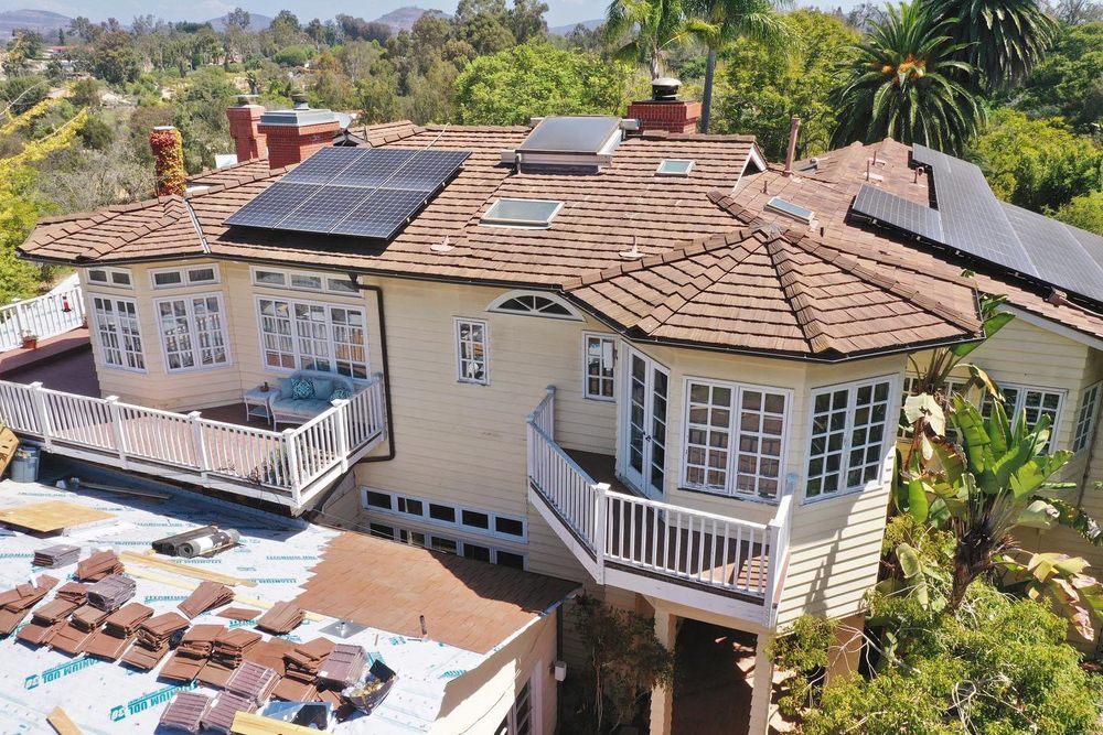 Slide of Boyce's Roofing and Repair