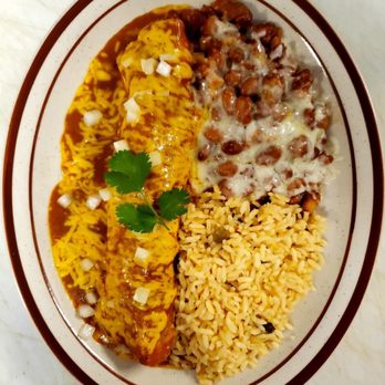 Mama Inez - a plate of mexican food - Mexican Near Me - Bellevue, Idaho
