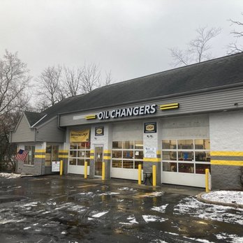 Oil Changers - Oil Change Stations Near Me - West Bend, Wisconsin Oil Changers - Oil Change Stations Near Me - West Bend, Wisconsin