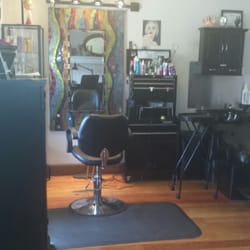 21 Eureka St Salon And Spa