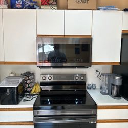 Alpha Appliance Service - Microwave installation