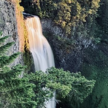 Salt Creek Falls - Upper rim - Hiking Near Me