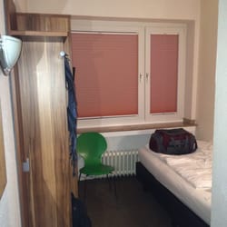 Hotel Lintforter Hof - Blick in die Einzelzelle. Zweckmässig.