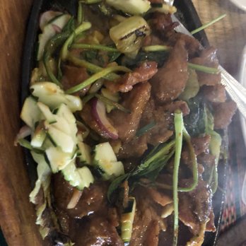 Min's Kitchen - Sizzling beef - Thai Near Me - La Canada Flintridge, California Min's Kitchen - Sizzling beef - Thai Near Me - La Canada Flintridge, California