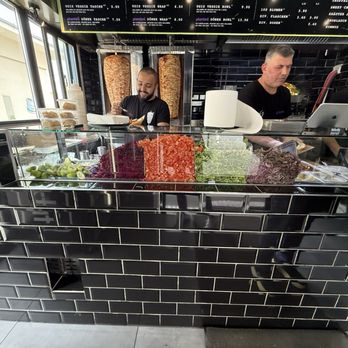 ugis - freshly made with quality ingredients - Middle Eastern Near Me - Vienna, 9