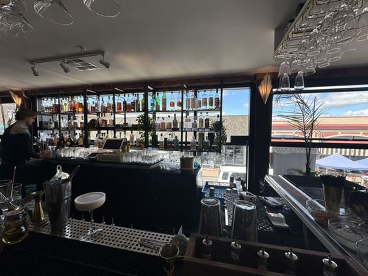 Bentley's Cocktail Bar & Lounge by null