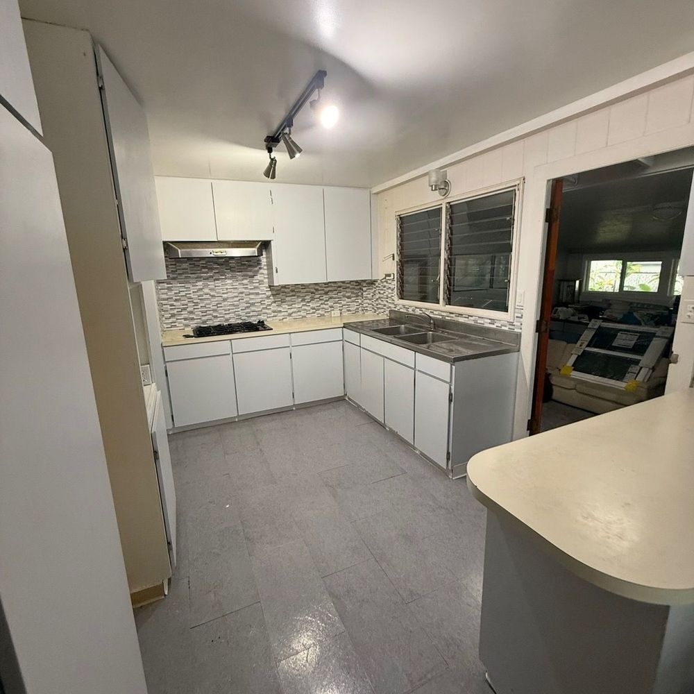 Elevate Builders - Original kitchen - General Contractors Near Me - Honolulu, Hawaii Elevate Builders - Original kitchen - General Contractors Near Me - Honolulu, Hawaii
