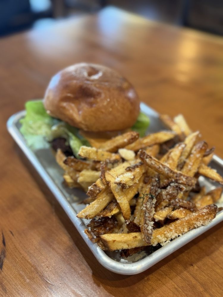 Tap & Barrel Tavern