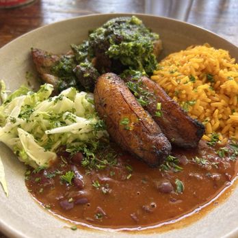 Alamar Dominican Kitchen - Comfort Food Near Me - Oakland, California