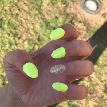 Luxe Nail Bar - Nail Salons Near Me - Tulsa, Oklahoma
