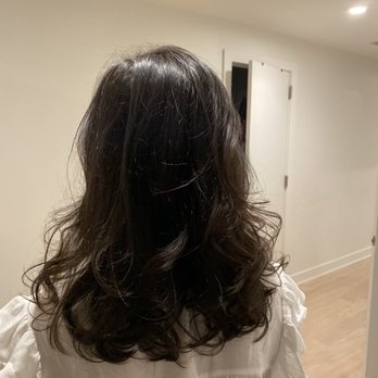 Cinta Salon - Cut and blow dry by Danielle - Hair Salons Near Me - San Francisco, California Cinta Salon - Cut and blow dry by Danielle - Hair Salons Near Me - San Francisco, California
