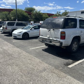 Pinthouse Brewing - Employees parking in EV charging spots - Brewpubs Near Me - Austin, Texas Pinthouse Brewing - Employees parking in EV charging spots - Brewpubs Near Me - Austin, Texas
