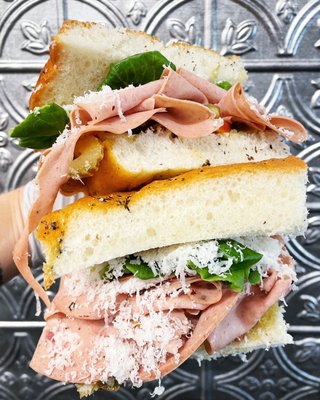 Cold Shoulder Gourmet by null