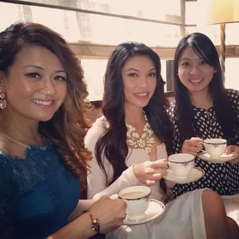 The St. Regis Houston by Marriott - Tea time with the ladies - Hotels Near Me - Houston, Texas