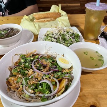 Pho 54 - C2. Dry Chicken Pho (Pho Ga Kho) - Vietnamese Near Me - Houston, Texas